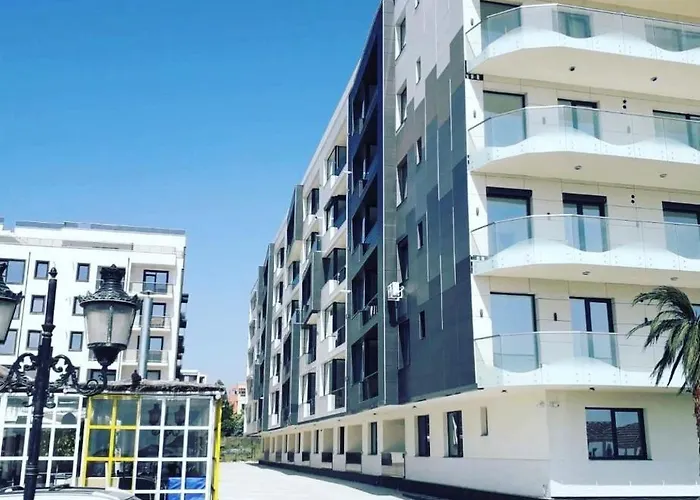 Katalin Mamaia Nord * Navodari